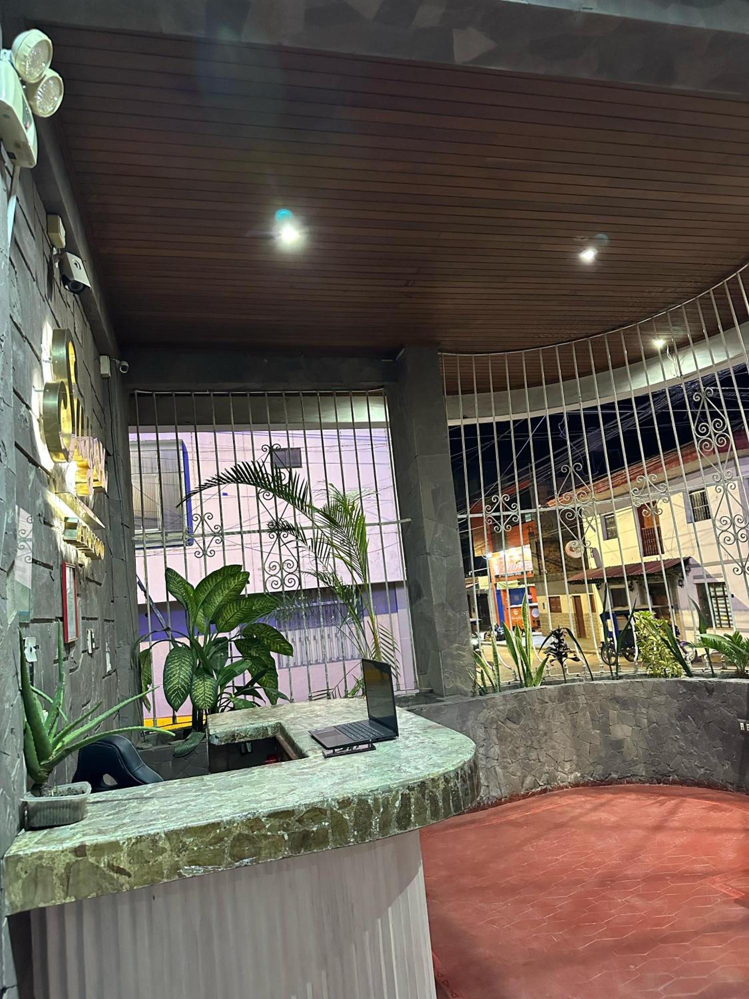 Hotel Suyox Тарапото Экстерьер фото