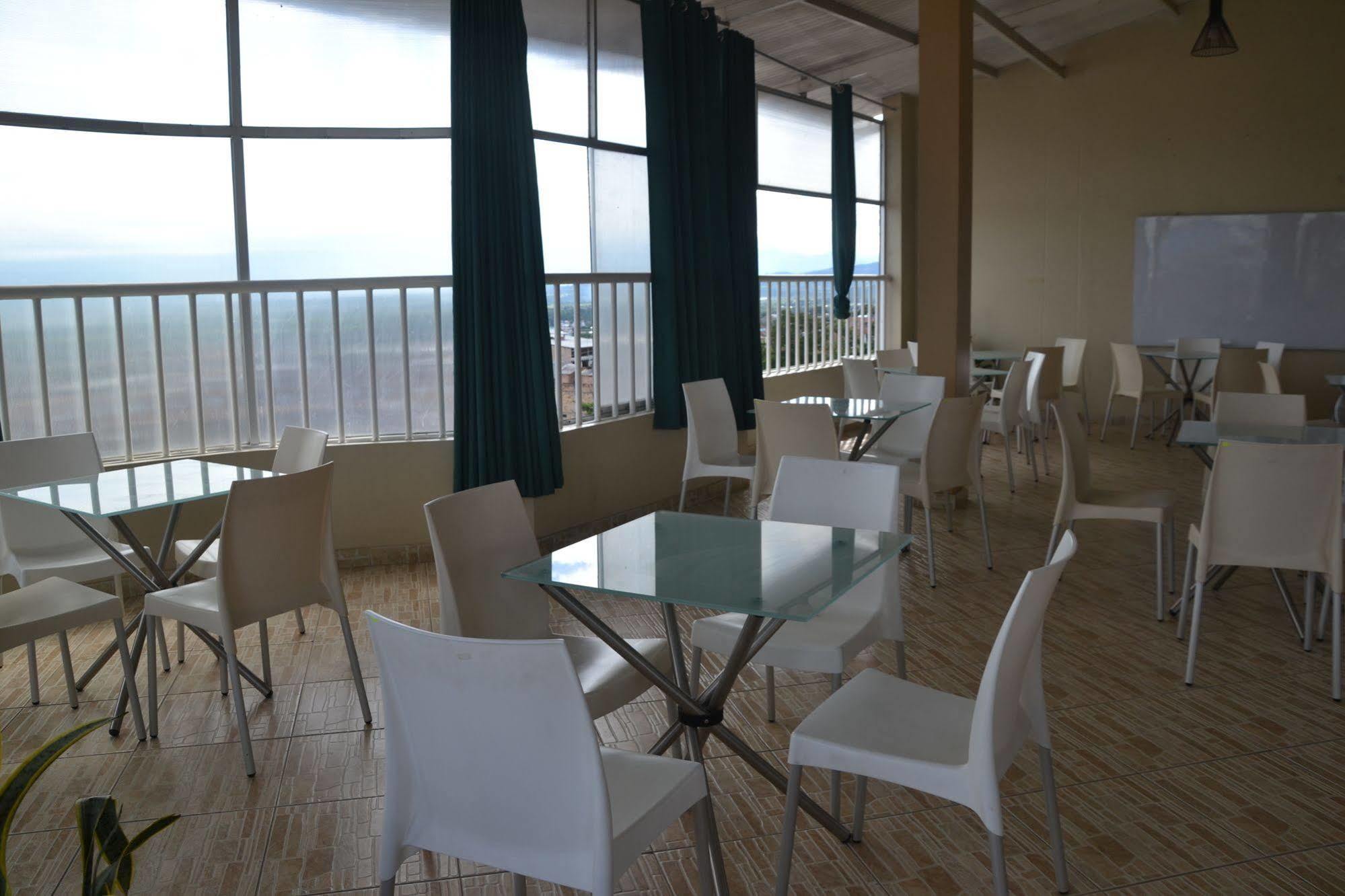 Hotel Suyox Тарапото Экстерьер фото